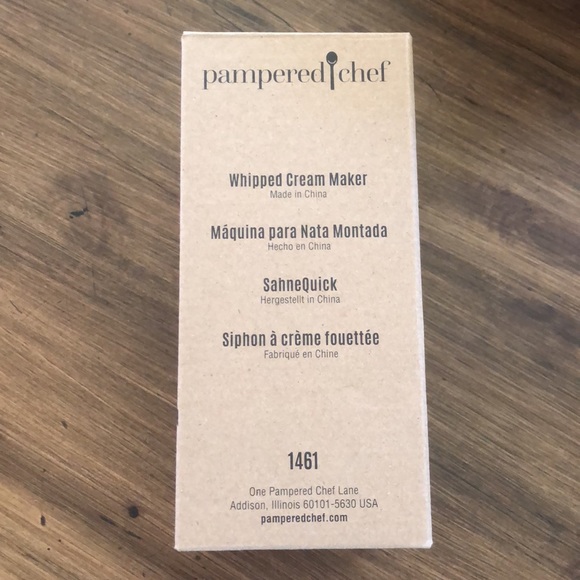 Pampered Chef Whipped Cream Maker - Picture 4 of 4